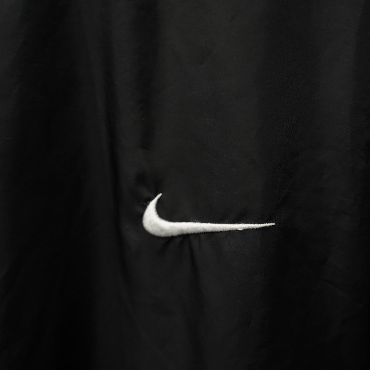 Vintage Nike Striped V-Neck Windshirt Pullover - Black/White