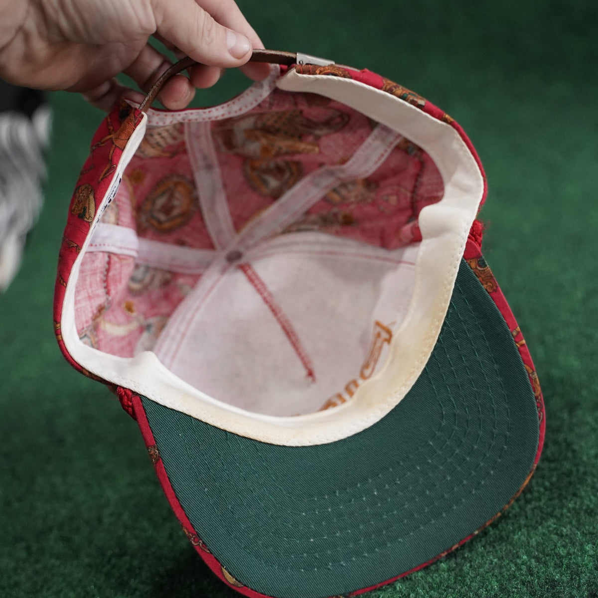 Vintage Ping Rope Hat - Red/Gold Paisley