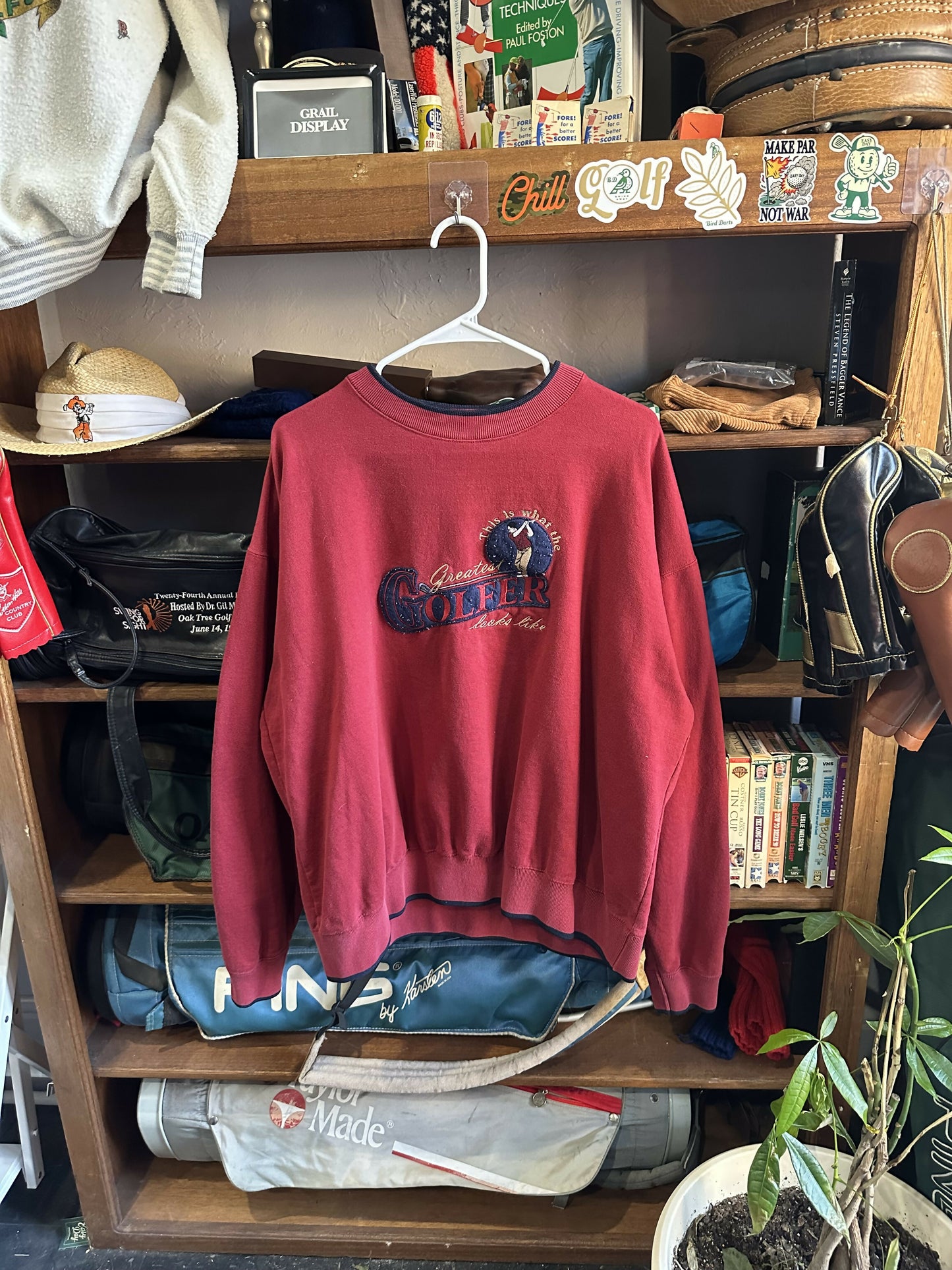 Vintage Red embroidered golf crewneck