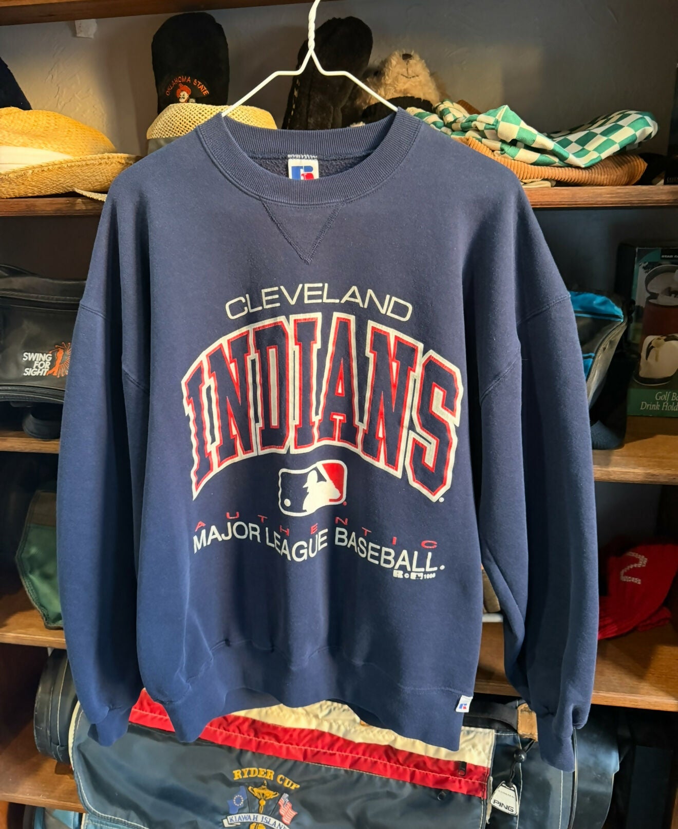VTG 1996 Russell Cleveland Indians Crewneck 013
