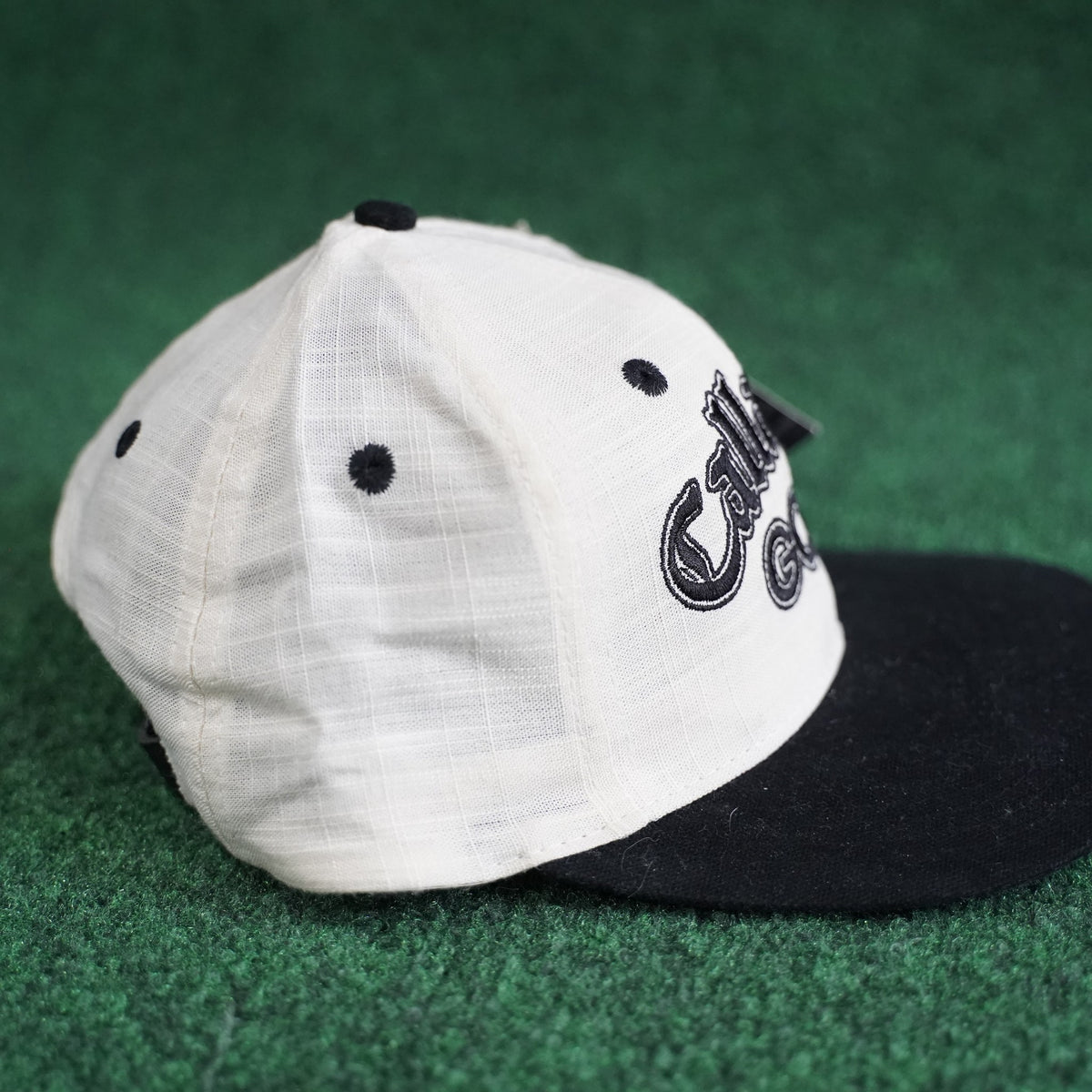 Vintage Callaway Golf Hat - Cream/Black