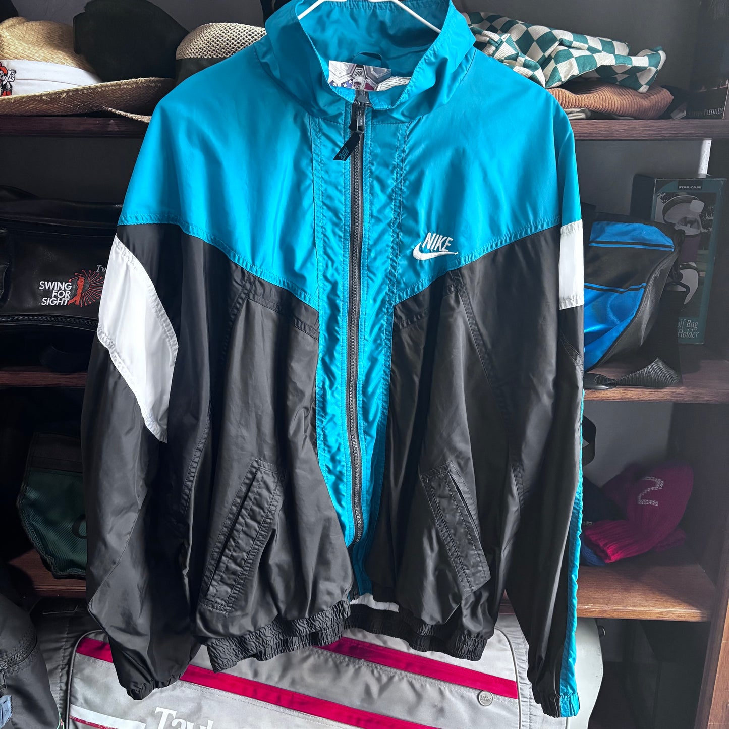 VTG Nike Windb 011