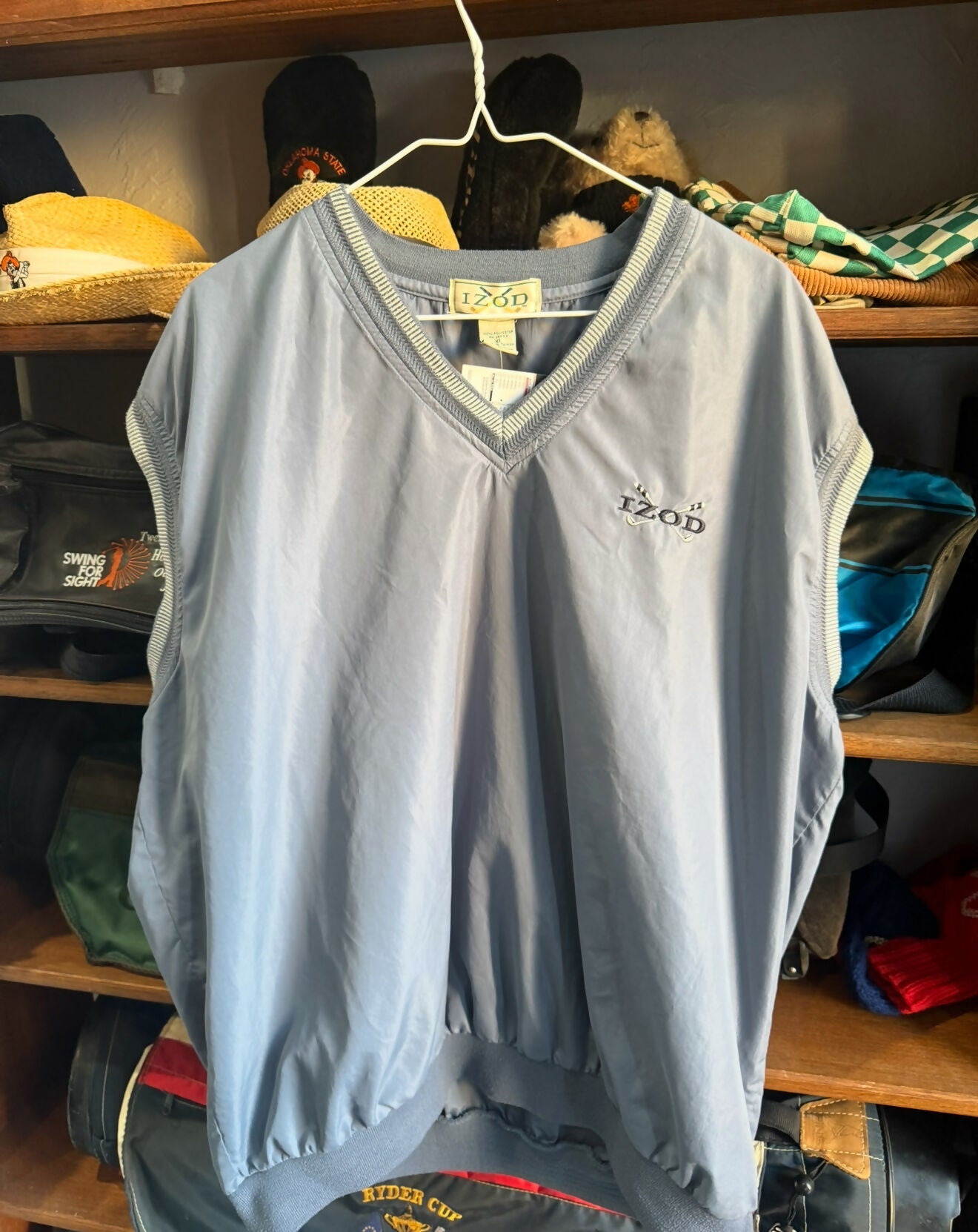 VTG IZOD Golf Vest 013