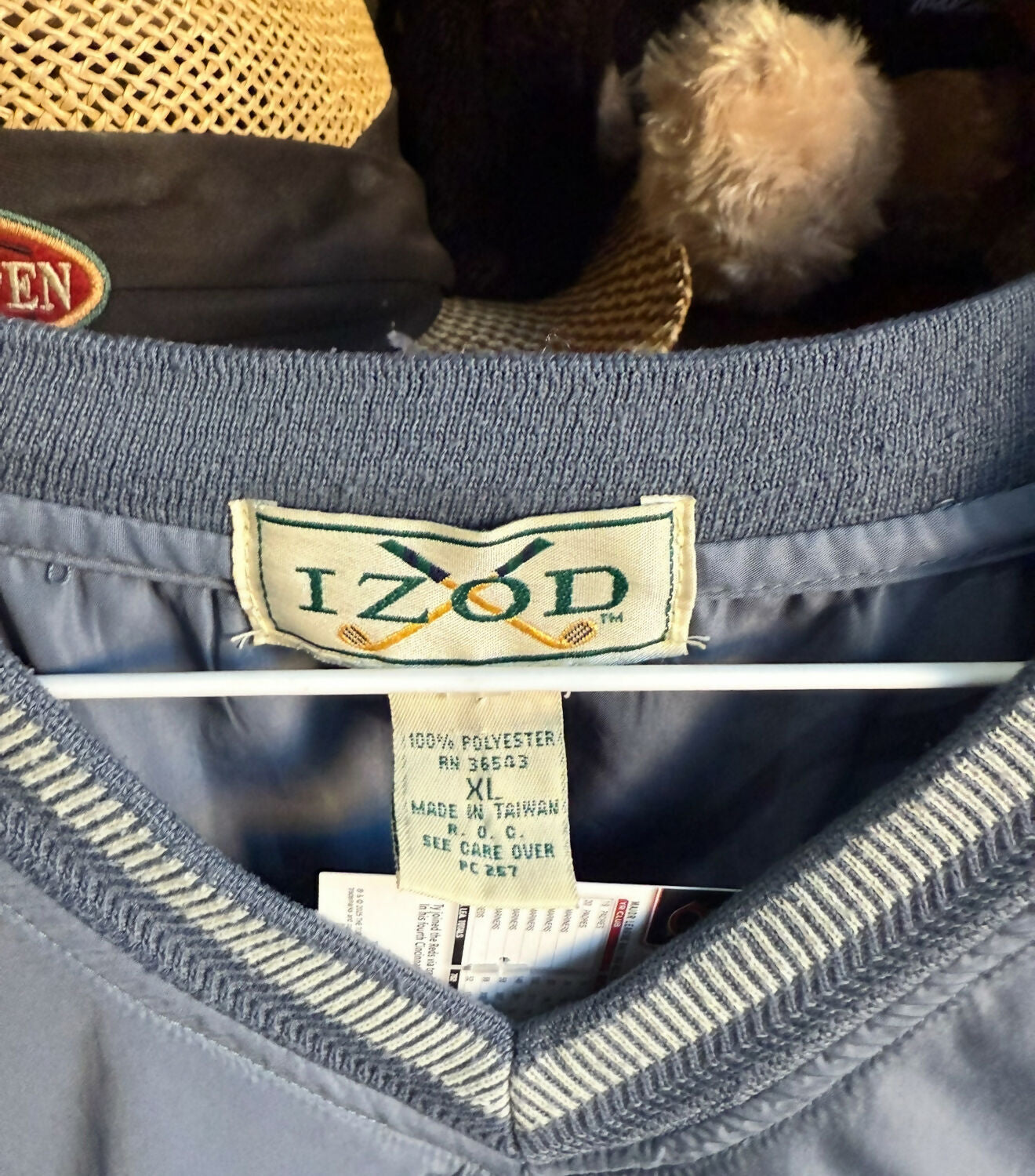 VTG IZOD Golf Vest 013